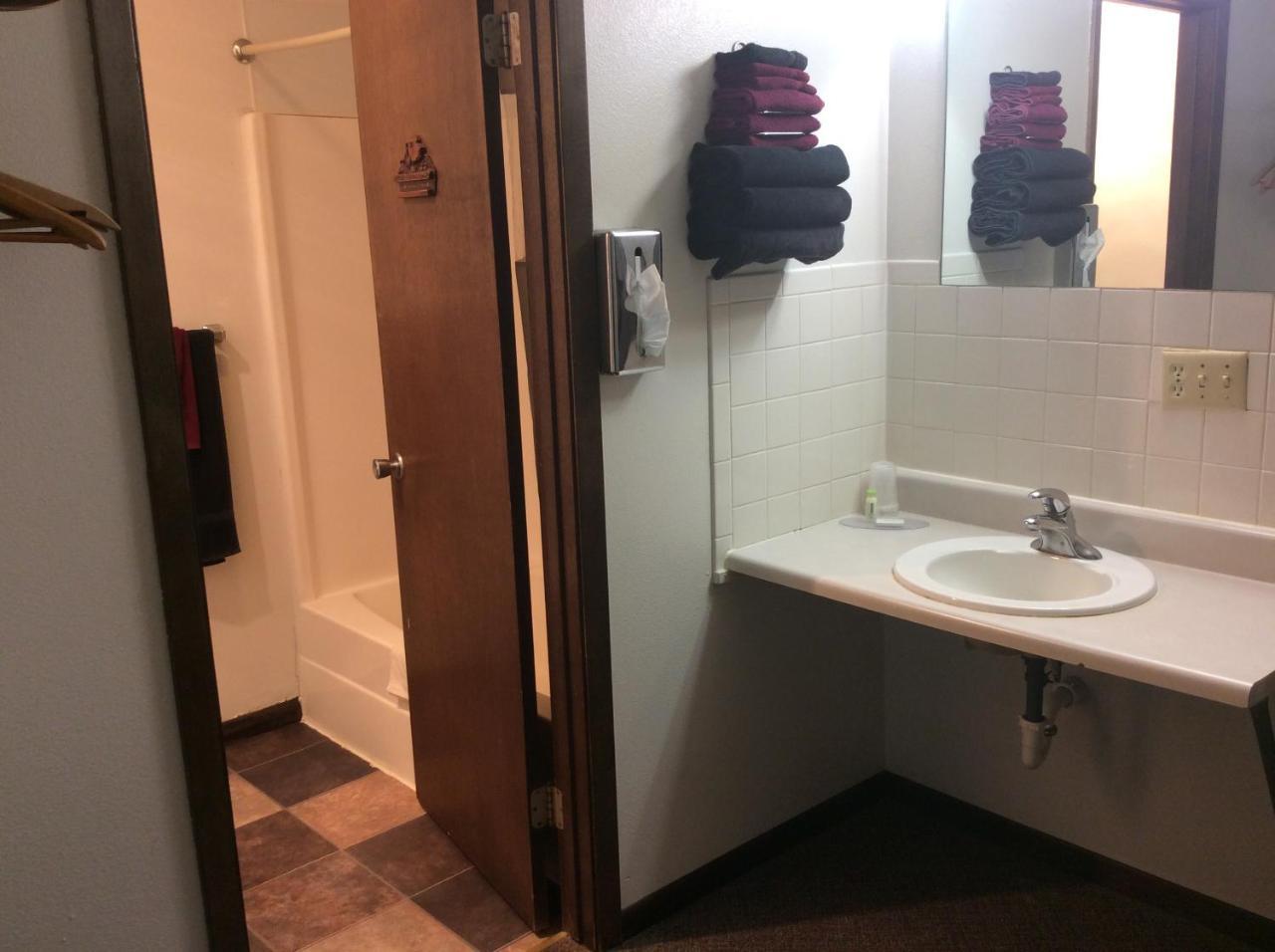 Sports Club Motel Wayne Екстериор снимка