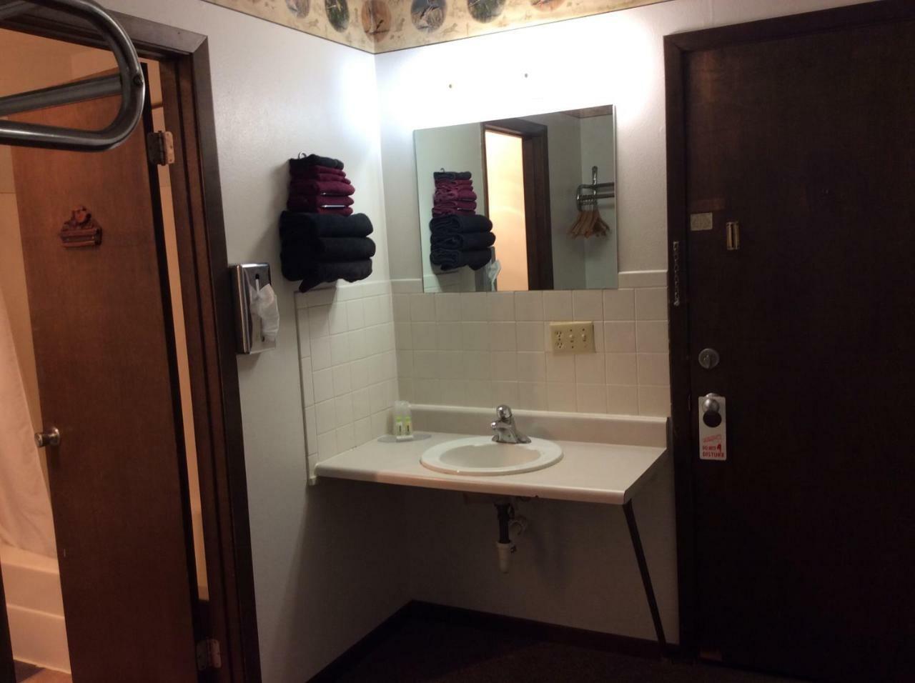 Sports Club Motel Wayne Екстериор снимка
