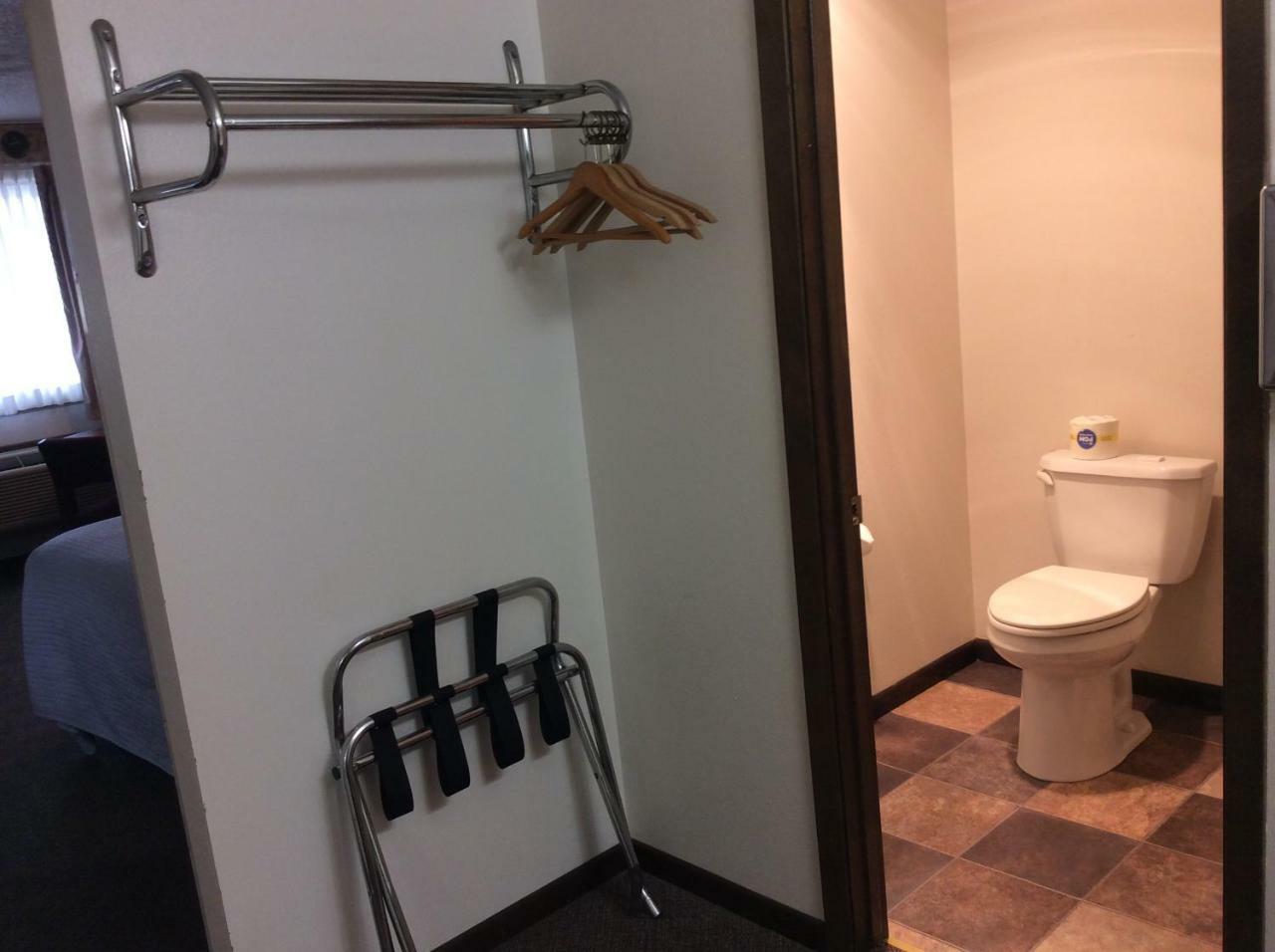 Sports Club Motel Wayne Екстериор снимка